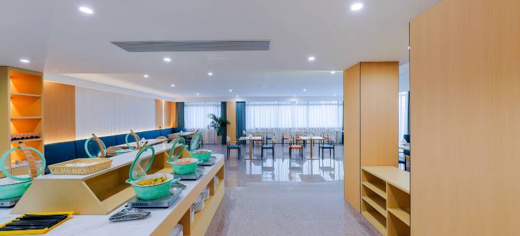 上饶艾丽丝酒店(万达广场店)图片