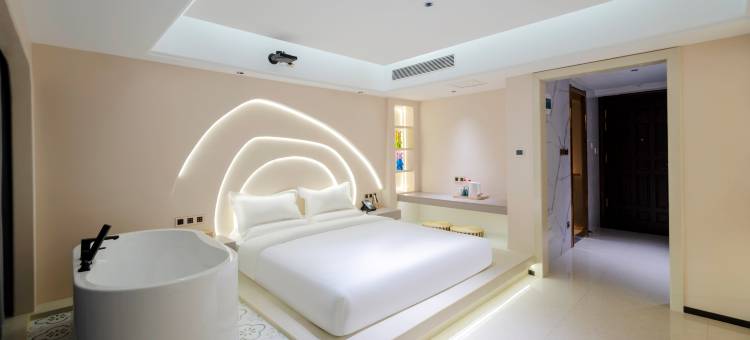 云朵酒店(顺城万达广场店)图片