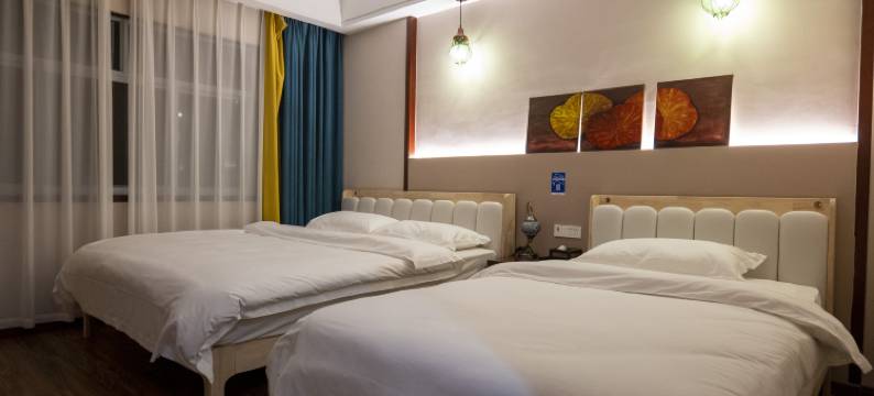 罗平金谷泰佳SPA酒店图片