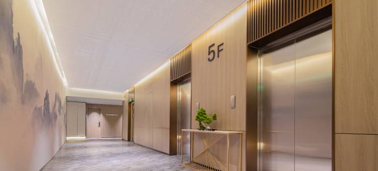 H酒店(汝州中央公园春禾国贸店)图片