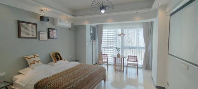 江南·半舍观影民宿酒店(蚌埠南翔城市广场万达广场店)图片