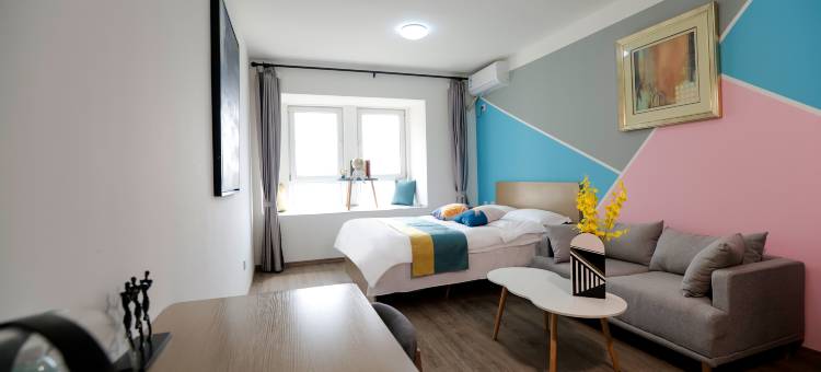 云莱小筑公寓(大连北站体育中心店)图片