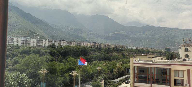 茂县茂盛假日酒店图片