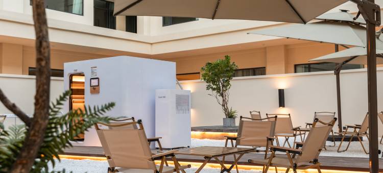 拉萨布达拉宫广场北京中路亚朵酒店图片