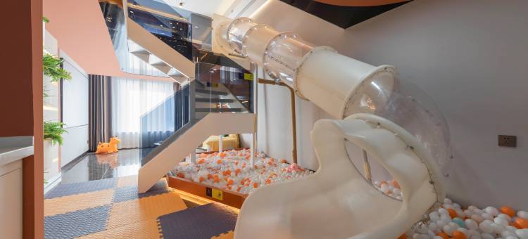 卡曼·筑几设计师民宿(太原万象城店)图片