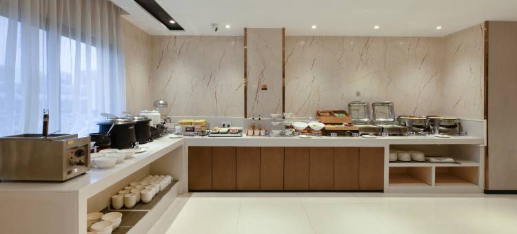 柏曼酒店(玉林高铁站南兴广场店)图片