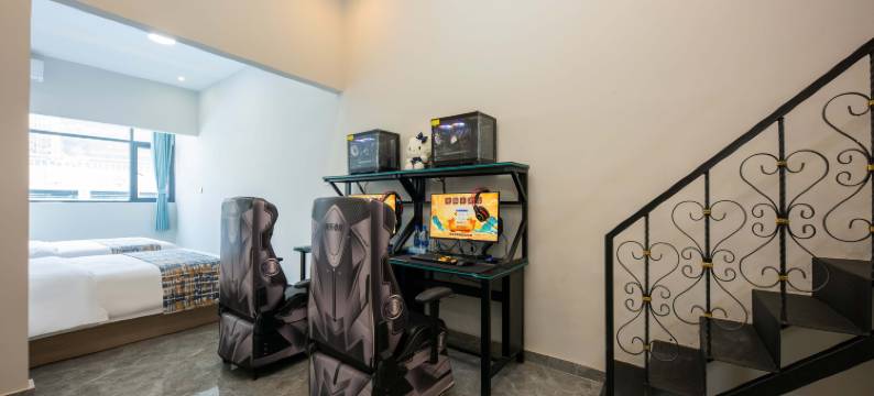 荟友电竞酒店(星城购物中心上屋地铁站店)图片