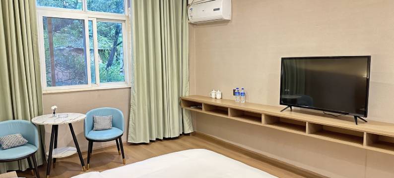 安宁鼎铭酒店(云南工程职业学院店)图片