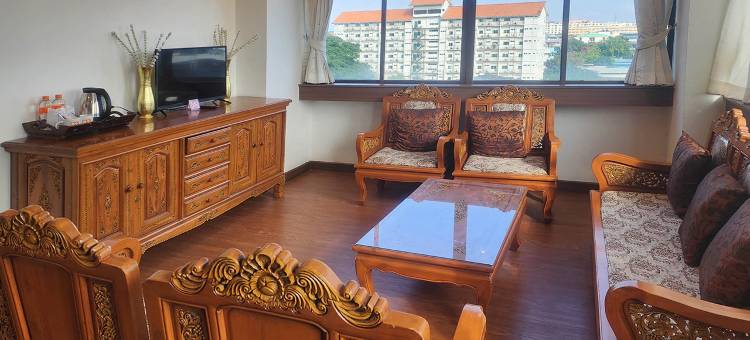 B2 昌普门尊贵酒店(B2 Chang Phueak Gate Premier Hotel)图片