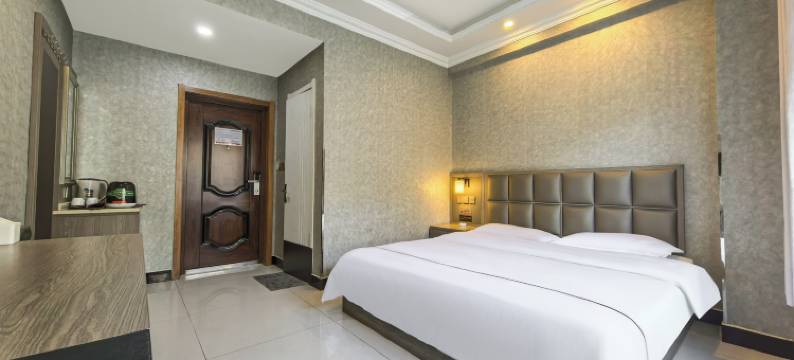 蓝山宾馆(赤峰高铁站店)图片