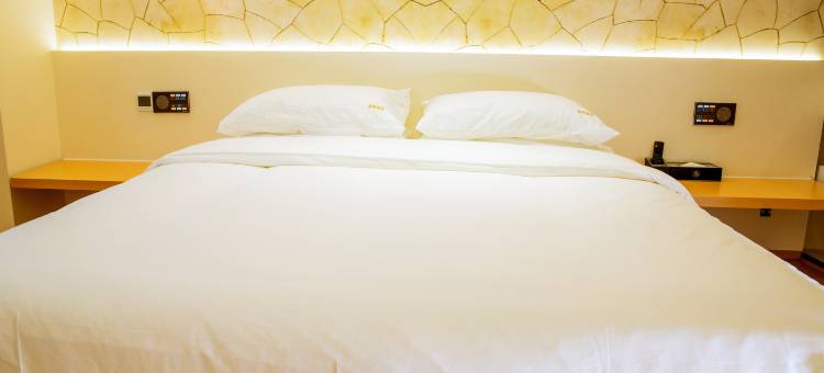 合江若妍民宿(金融商业中心美荔城店)图片