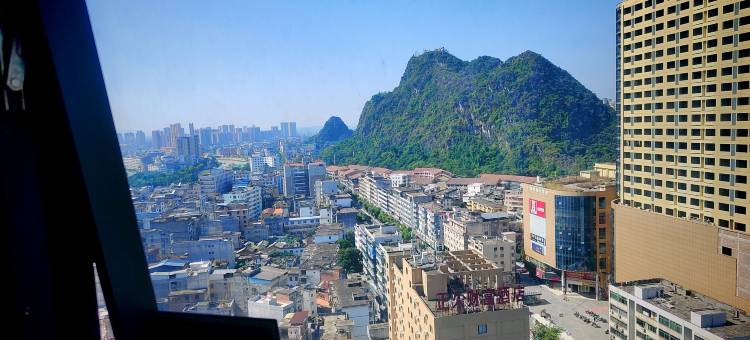 维也纳酒店(灵山六峰山步行街店)图片