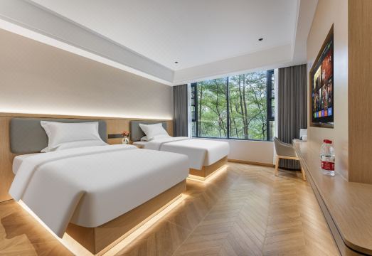 万庭酒店（广州琶洲会展广州塔店）外景图