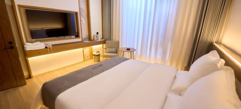 柒月酒店(香格里拉独克宗古城店)图片