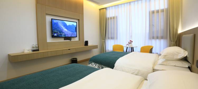 半月湾民宿(丽江三义国际机场店)图片