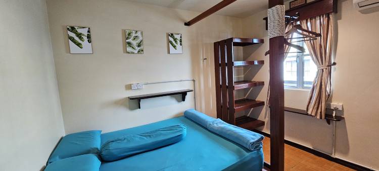 海狼出没(曾用名：洪馆小舍)(BarraCuda Den (previously known as Jono's Place))图片