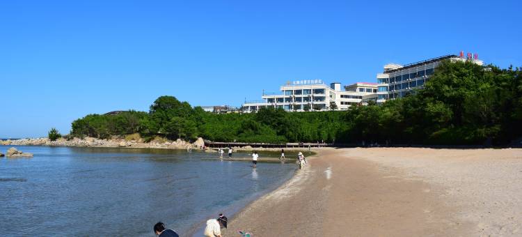 亿腾海景日出酒店(北戴河鸽子窝碧螺塔店)图片