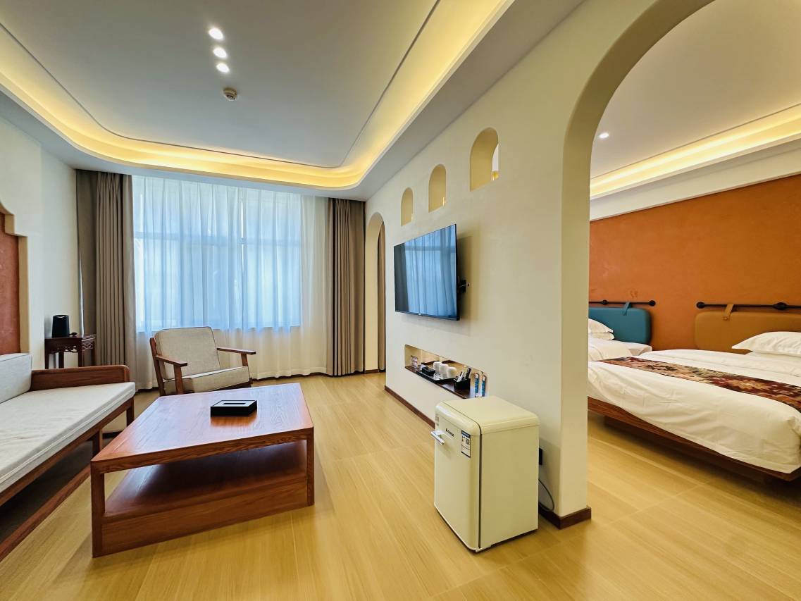 西域楼兰酒店(敦煌夜市店)