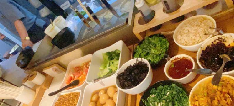 恰寓酒店(上海虹桥国际机场中骏广场店)图片