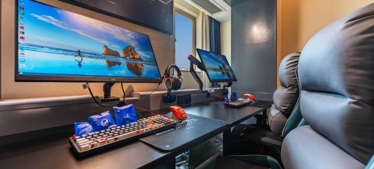 网鱼电竞酒店(广州东站天河体育中心店)图片