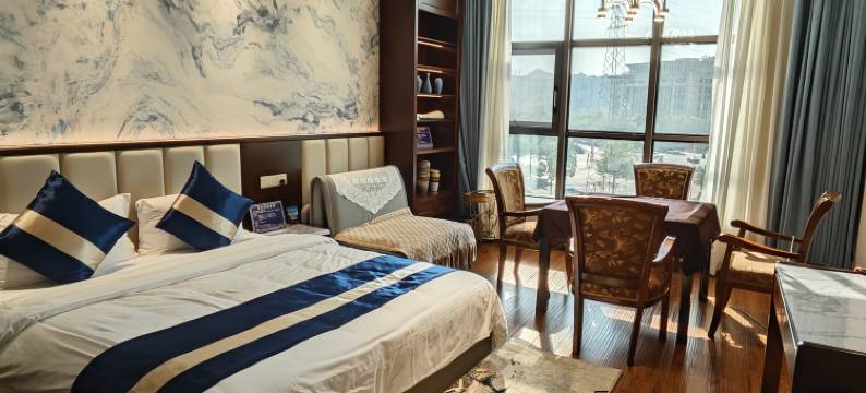 阆中豪泰假日酒店(时代天街店)图片