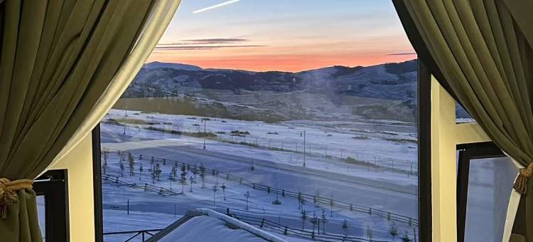 葡萄·牧时隅8648°民宿(白哈巴景区店)图片