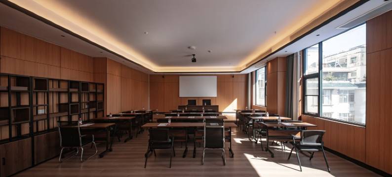 汇华酒店(砚山七乡大道店)图片