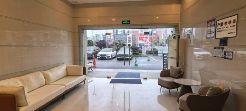 闽佳酒店(上海青浦新城地铁站店)图片