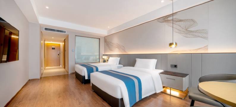 西安中维尚德大酒店(西安钟鼓楼五路口地铁站店)图片