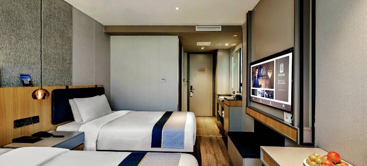 R ROYALSS HOTEL酒店(乌鲁木齐肿瘤医院小西沟地铁站店)图片