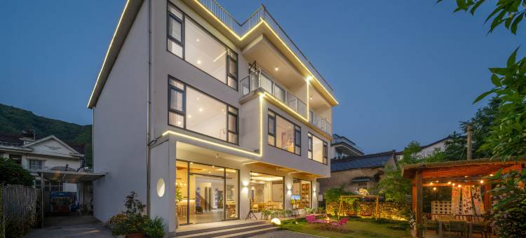 留夏.乡村溯溪民宿(月亮湾风景区店)图片