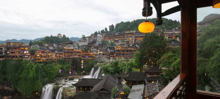 土王行宫·八部堂(永顺芙蓉镇大瀑布店)图片