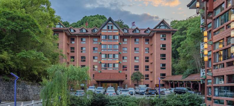 新凤居酒店(恩施华龙村店)图片