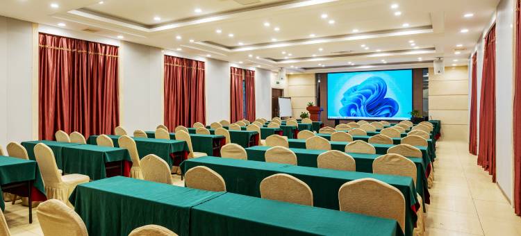 速8精选酒店(长途汽车总站济泺路地铁站店)图片