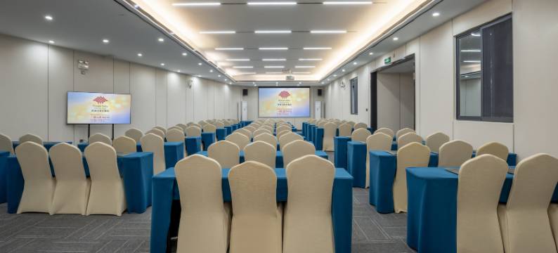 珠海凤凰谷假日酒店(拱北口岸情侣南路店)图片