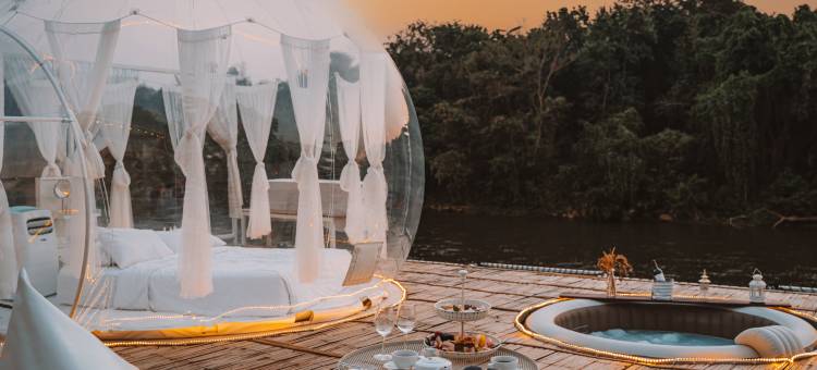 三泡泡屋(The Three Bubble Houses)图片