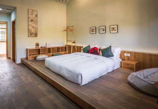 Shaoxing Yihu Wineyard  hotelHotel Overview