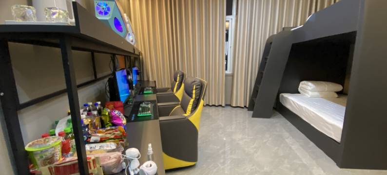 C锐电竞酒店图片