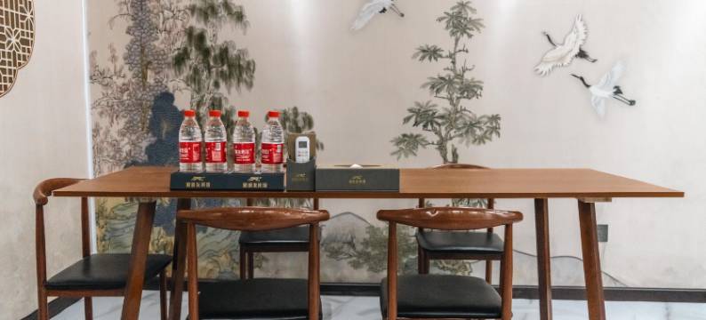 聚朋友城市民宿(襄阳职业技术学院店)图片
