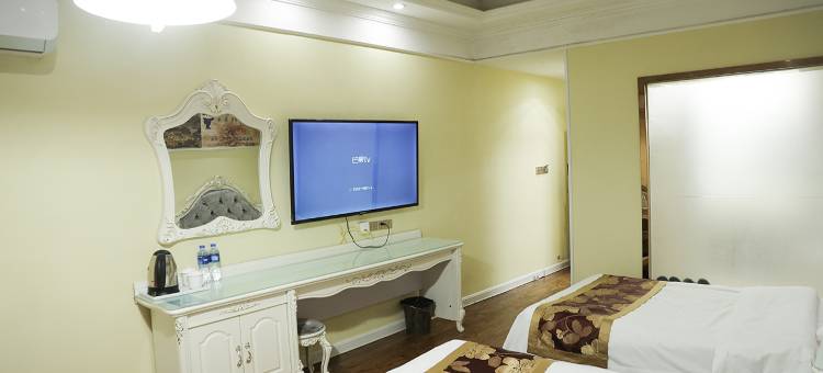 根据地商务酒店(湖北职业技术学院店)图片