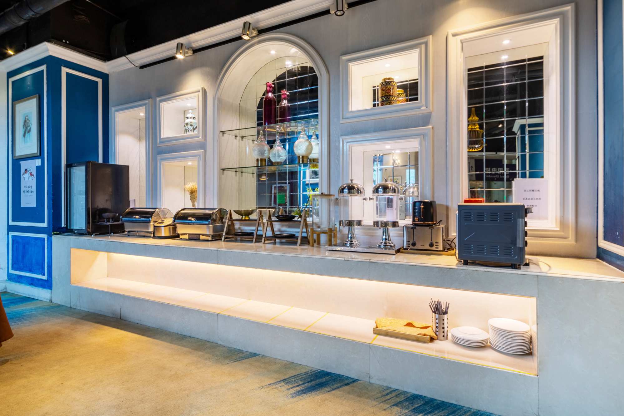 Shenwan Hotel (Shenzhen Futian Convention and Exhibition Center Gangxia Subway Station)Over view