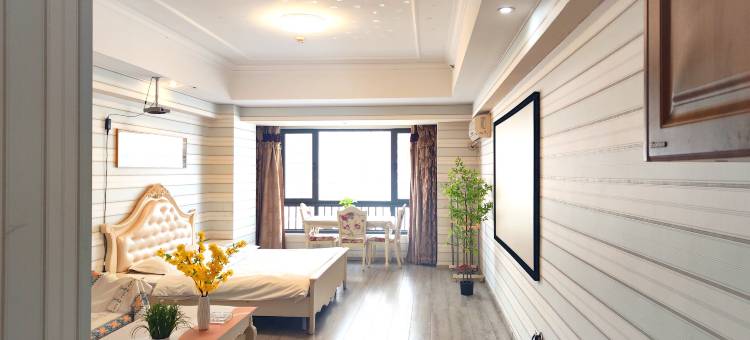 彤彤主题酒店(蚌埠万达B座店)图片