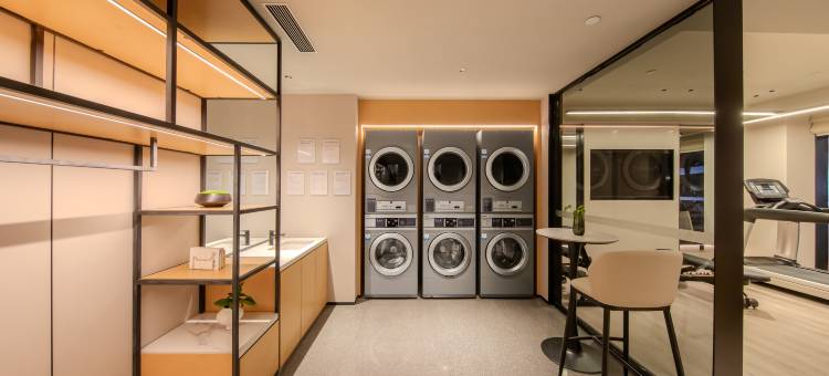 济南万象城中央商务区亚朵酒店图片