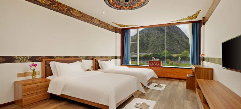 喜玛拉雅酒店(雅鲁藏布大峡谷店)图片