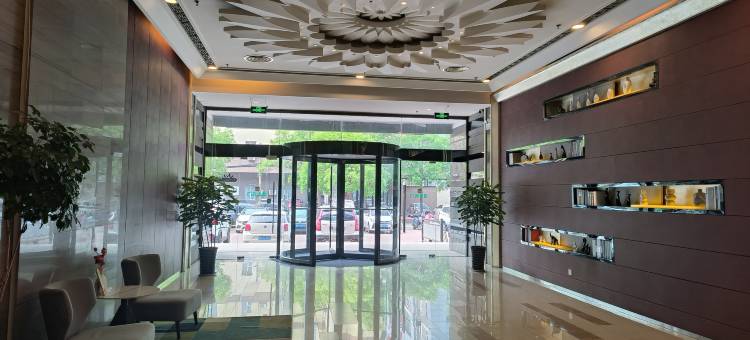 如家睿柏云酒店(德州火车站步行街广场店)图片