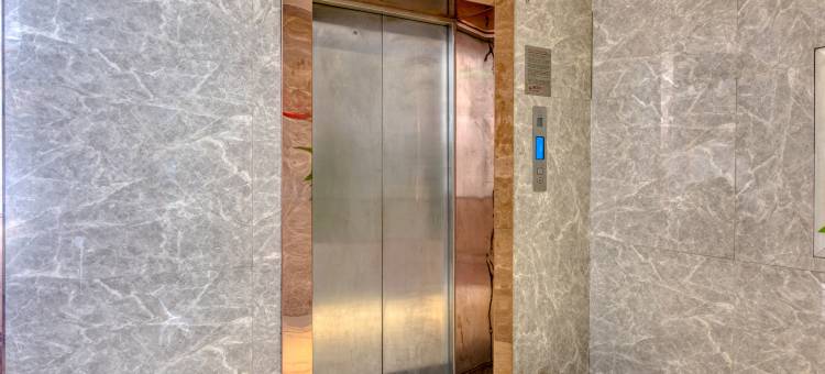 艺选安來酒店(江阴周庄成化高级中学店)图片