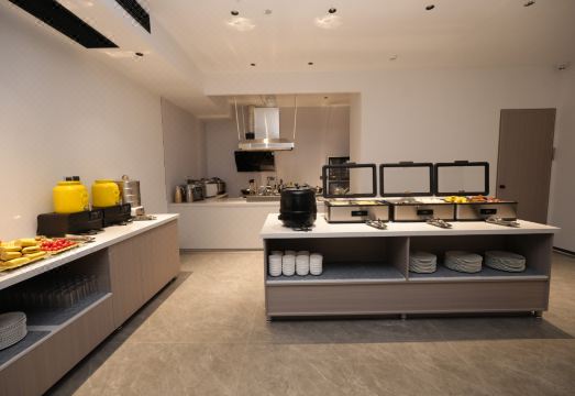 Linhai Headquarters Business HotelHotel Overview