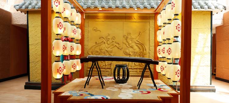 佳柏佳佰主题酒店(鸣沙山月牙泉景区店)图片