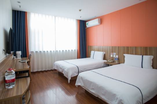 驿家365连锁酒店(广平金广源店)