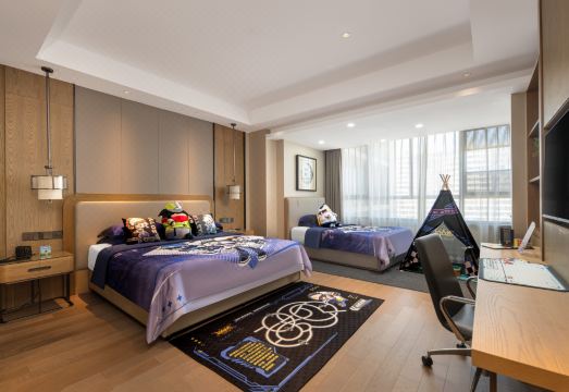 Ramada Plaza by Wyndham Shengzhou City Center Hotel Overview